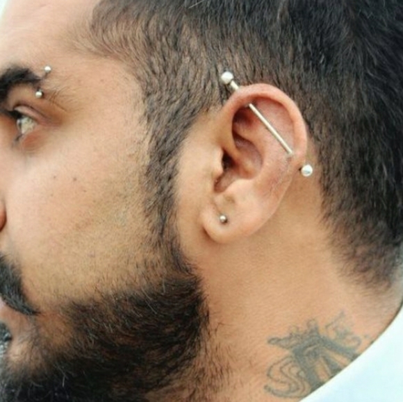 Other - 😎 14g Industrial Barbell Earring